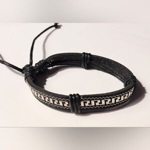 ‎Men's leather bracelet black new d65